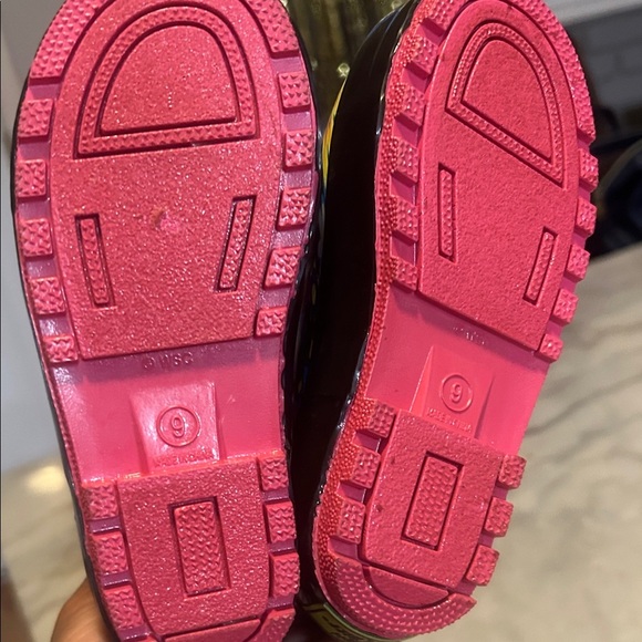 Western Chief Kids Colorful Floral Rain Boots with Pink Handles - Picture 5 of 5